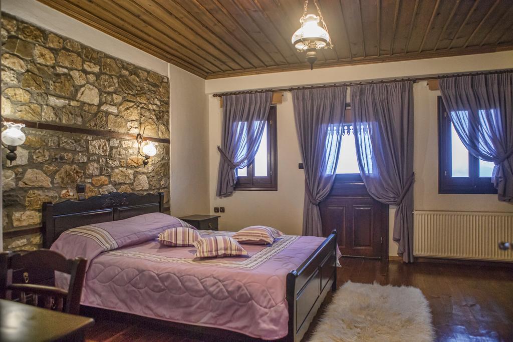 T'Asprolithia Villa Kalývia Fylaktís Rum bild