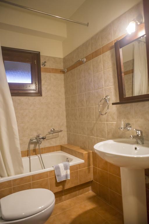 T'Asprolithia Villa Kalývia Fylaktís Exteriör bild